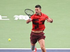 MASTERS ŠANGAJ: Đoković spasao set-loptu i plasirao se u osminu finala MASTERS ŠANGAJ: Đoković spasao set-loptu i plasirao se u osminu finala