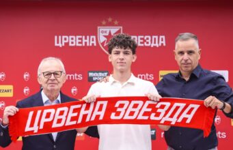 Jovan Mitrović potpisao za Crvenu Zvezdu Jovan Mitrović potpisao za Crvenu Zvezdu