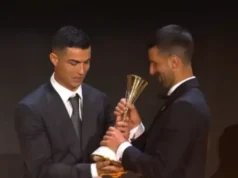 VELIKO PRIZNANJE: Kristijano uručio nagradu najvećem ikada! (VIDEO, FOTO) VELIKO PRIZNANJE: Kristijano uručio nagradu najvećem ikada! (VIDEO, FOTO)